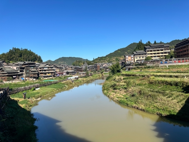 伊朗外长召开发布会，称美需对袭击后果负责