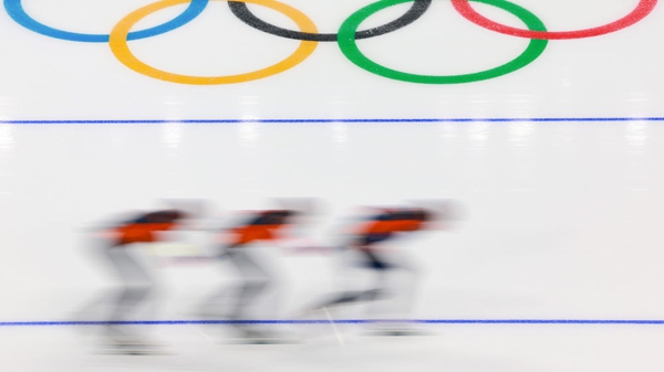 中国队获速度滑冰女子团体追逐赛第五名