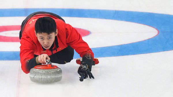 循环赛最后一战，中国男子冰壶6比5战胜瑞士