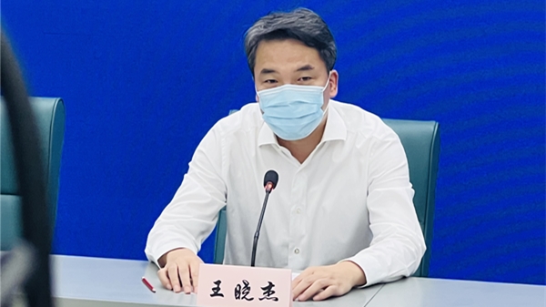 上海市交通委：对来沪返沪人员随申码“应扫尽扫” 公路道口增设采样点 | 疫情防控发布会