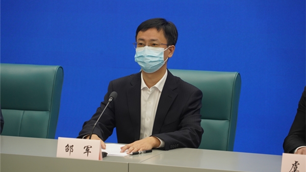 来沪返沪人员抵沪后“三天三检” 24小时内必须检测 未完成将被赋黄码 | 疫情防控发布会