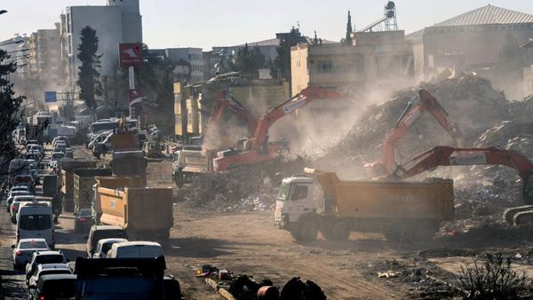 土耳其地震已致该国超4万人遇难，震区仅剩两省未完成搜救