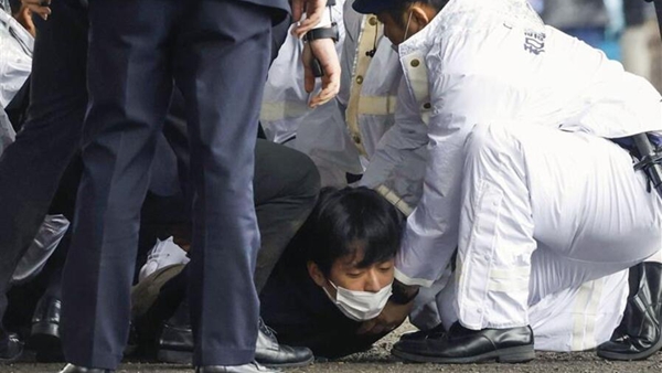 日本警方：“刺杀岸田案”嫌疑人随身带刀，家中疑有火药