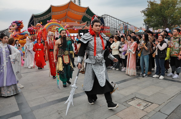 上海欢乐谷国潮文化节开启