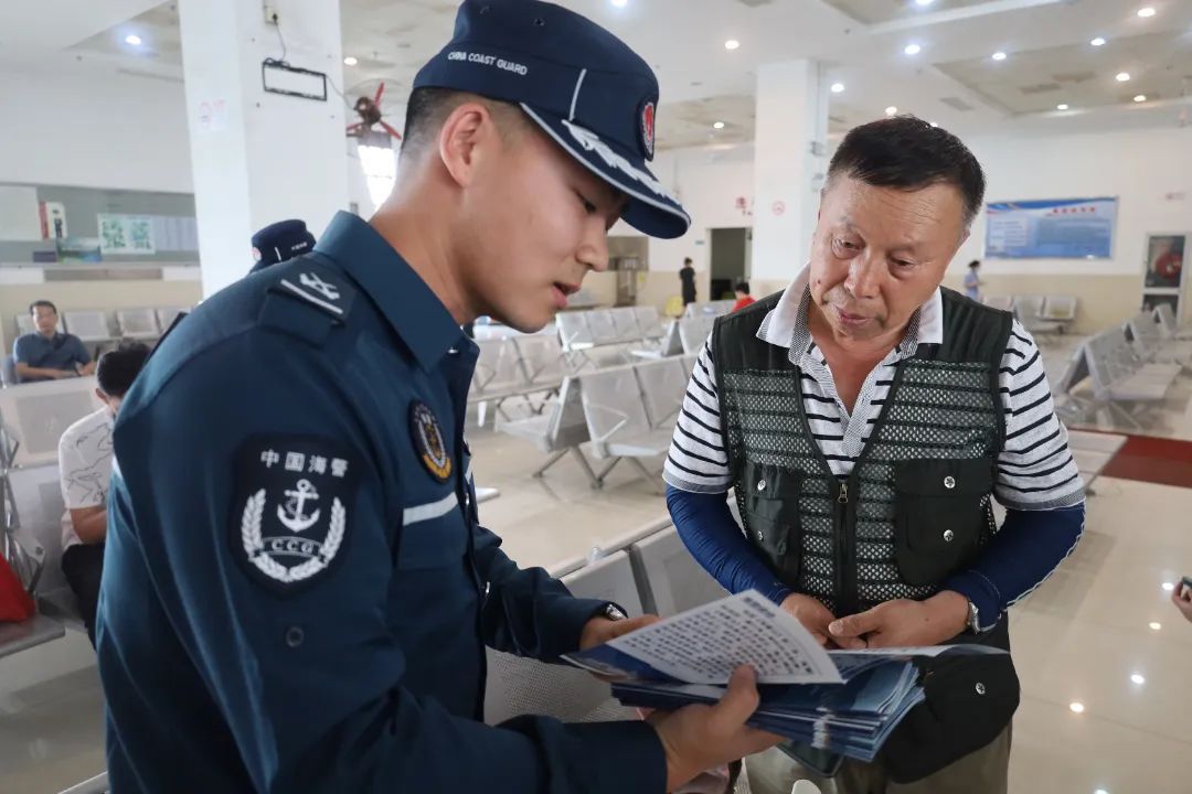 海上有警情，拨打95110！他们多措并举开展宣传活动_上海宝山_新民网