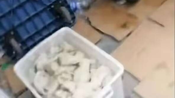 胖东来凌晨认错：奖励投诉者10万元！共赔偿883.3万元