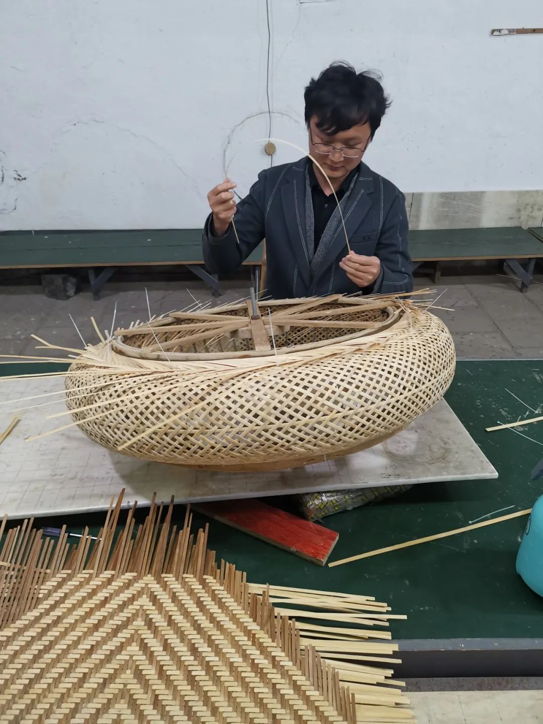 竹编包包、家具、摆件……闵行这里是竹的世界_今日闵行_新民网