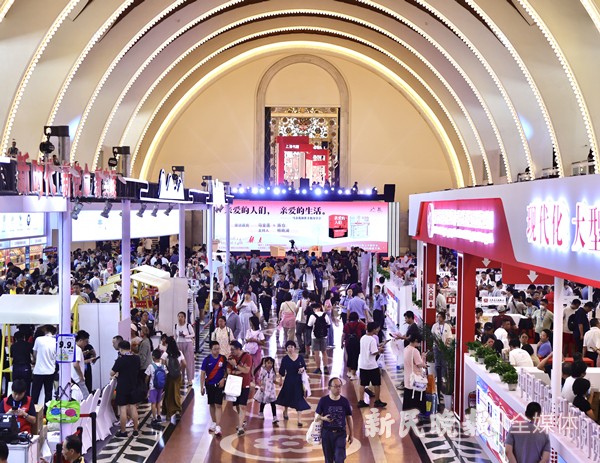 书式生活9丨出版人、书店人，与上海书展相伴这20年