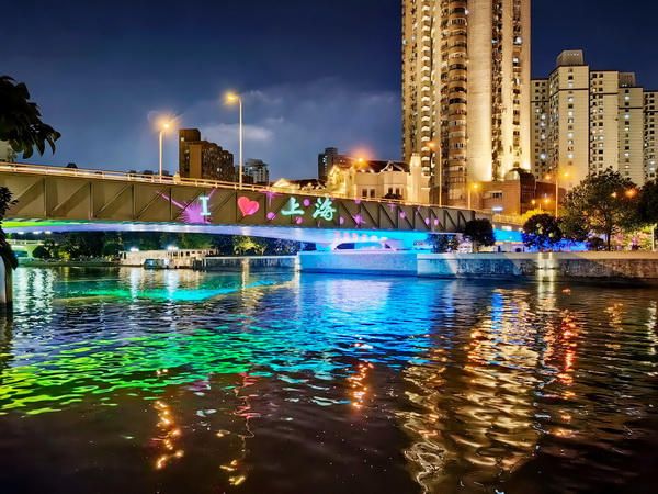 “半马苏河”景观灯光焕新升级