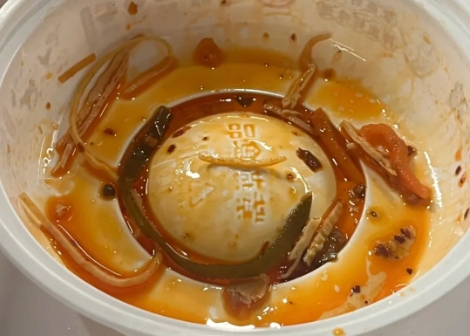 遍布上海的这家熟食店变了！包装盒惊现超超超大鼓包！这类包装刺客，你遇到过吗？