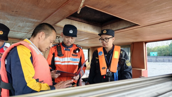 长三角警务一体化水陆联动 构筑进博环沪“防护网”