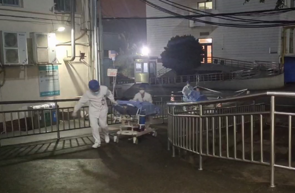 连发2例！两位大伯洗完澡后瘫倒在地