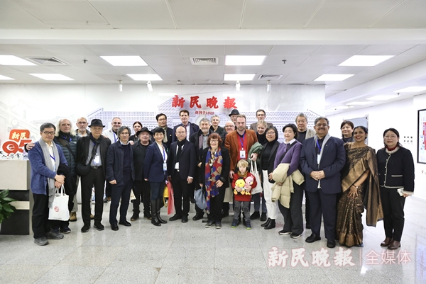 诗歌在新民晚报“飞翔”