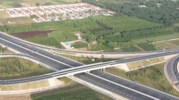 前三季度运输量306.6亿吨 我国公路货运有哪些新特点？