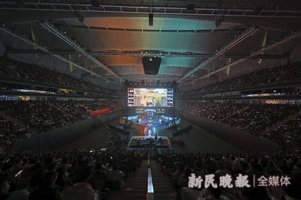 情怀与热度齐飞   电竞与城市共彩 全球“反恐精英”申城论剑