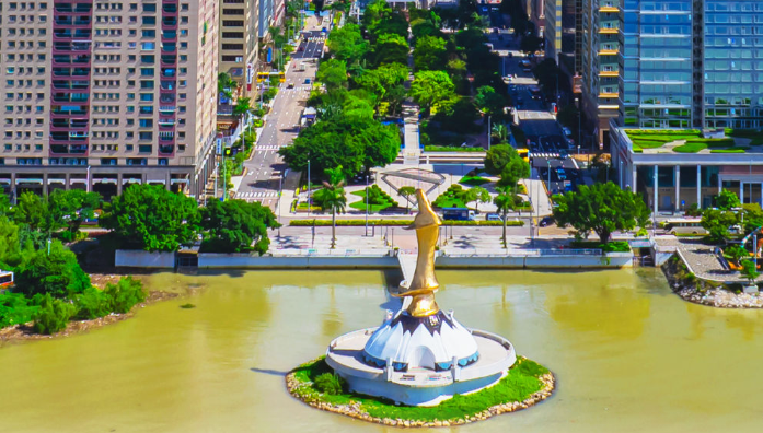 盛世濠江写新篇——以习近平同志为核心的党中央关心澳门发展纪实