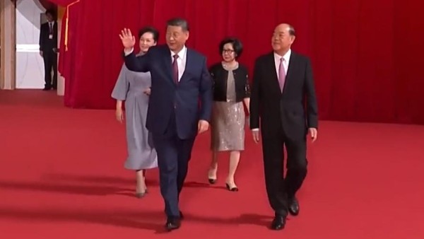庆祝澳门回归祖国25周年文艺晚会在澳门举行 习近平出席观看