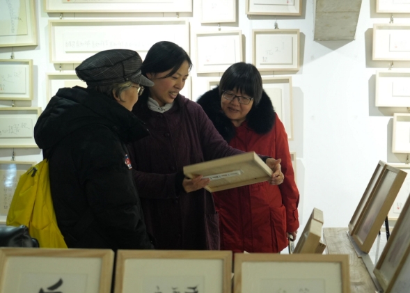 名作家与本土作家共同书写乡村之美,北京市“百名作家进百村创作计划”走进昌平_文化_新民网