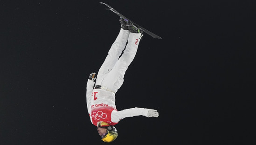 中国队获冬奥会自由式滑雪空中技巧混合团体亚军