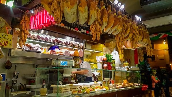 少吃肉喝自来水 ，意大利肉类消费已出现“异常崩溃”