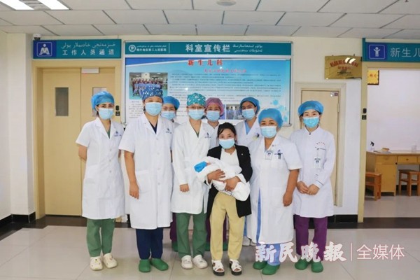 沪喀医生齐力救治严重胸廓畸形孕妇，保母子平安！