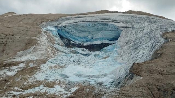 意大利环保组织警告：整个阿尔卑斯山的冰川处于危险之中