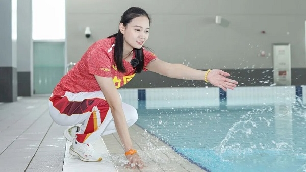 世界冠军黄雪辰带你逛前滩网红游泳馆