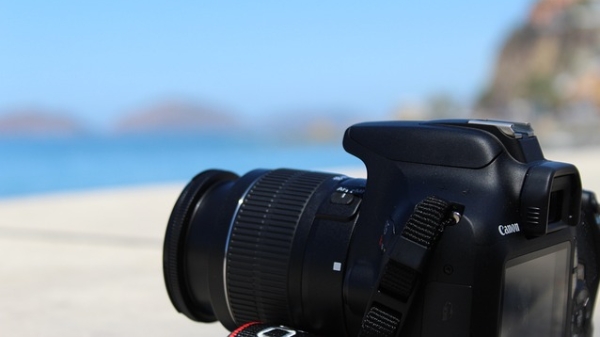 龚静：再见吧，摄影包