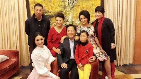 王丽萍：一起走过春秋冬夏