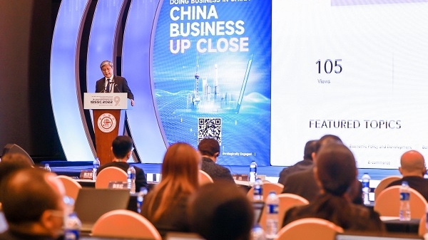 国际语言讲述中国故事 上海交大安泰推出英文“中国商务在线”项目