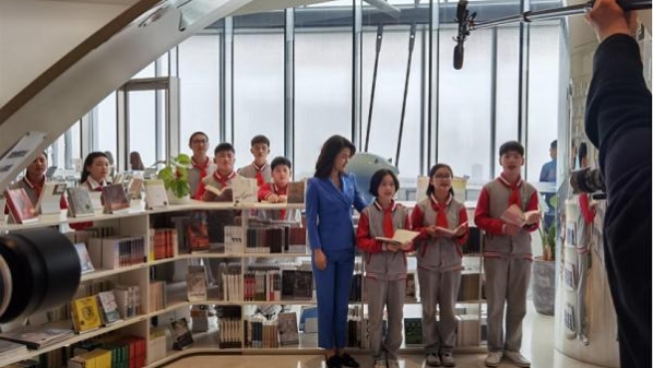 家门口的好初中|上海市新云台中学：“强校工程”打造师生成长的“幸运台”