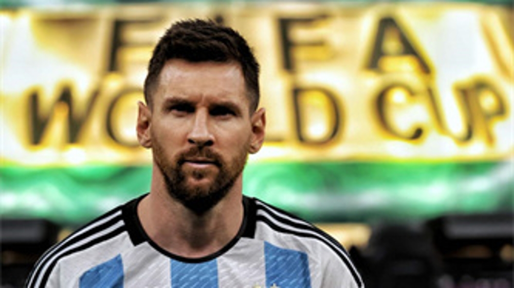 哈亚·金鸿一瞥｜在球王的“注视”下，梅西再一次拯救阿根廷