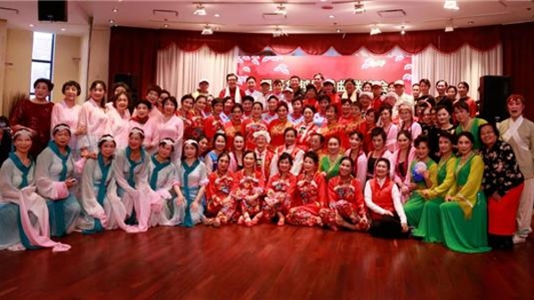 戏迷曲迷齐相聚，中华文化传万家 温哥华越剧戏曲联谊会六周年庆典活动成功举办