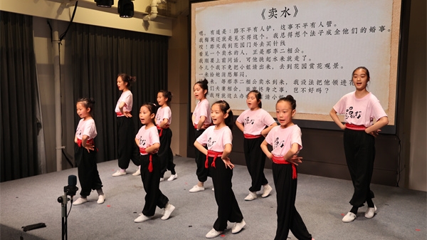 让传统文化火起来丨弄堂深处传京韵，国粹之美正传承