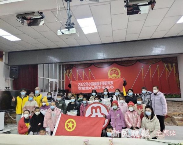 衣暖童心 让爱蔓延——上海援疆巴楚分指积极争取社会支持为受助儿童捐衣物献爱心