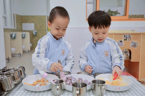 环境创设有效促进幼儿成长 上海市幼儿园托班环境专题研讨会举办_城生活_新民网