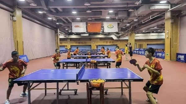 闵泽一家亲 成长互助行——泽普县青少年赴上海体育大学参加乒乓球青训营