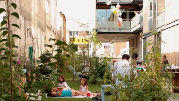11个法国家庭共同生活在一处集体住宅！未来新趋势？