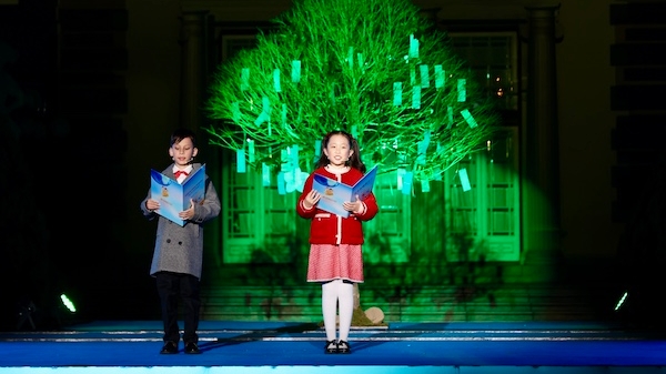 中外儿童上海发出《低碳宣言》共建绿色和谐世界
