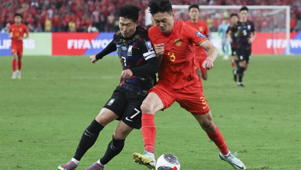 国足0-3大败韩国：一场无可奈何的败仗，一道难以跨越的鸿沟