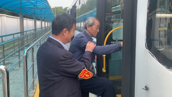 不断提升适老化服务 周康10路总结“三点三要”法