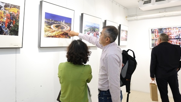 跟随“海考”去旅行 百幅作品展现申城独特魅力