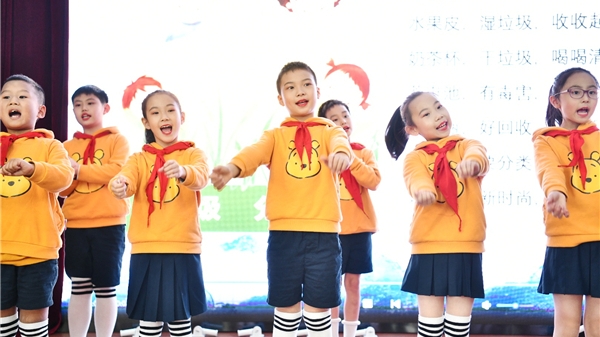 《繁花》引发的“沪语热”如何延续？政协委员建议：在幼儿园、中小学校培养少儿“沪普双语”用语习惯