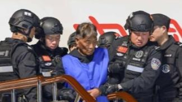 深视频丨10名缅北重大犯罪嫌疑人被移交中国警方