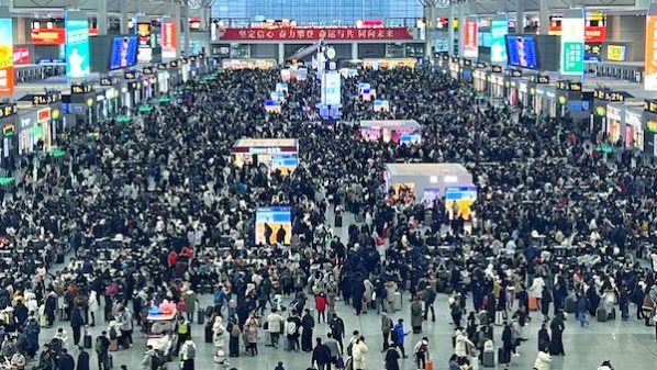 铁路上海站今迎节前客流最高峰  或创单日发送旅客量新高