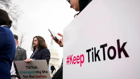 深视频 | TikTok将被封禁？美国人集会抗议