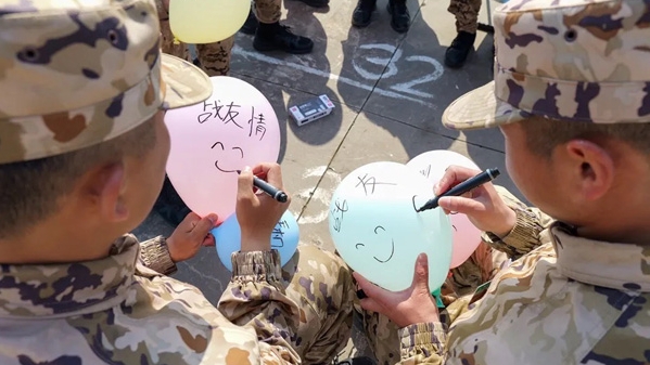 心理服务队走进新兵团送去精心打造的心理服务套餐，以“心训”促新训