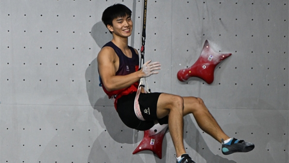 攀岩世界杯（中国吴江汾湖站）落幕 中国选手伍鹏获男子速度赛冠军