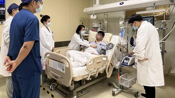 干咳不发烧，31岁小伙却被突然送进急诊抢救室 原来他得了一种罕见的肺炎