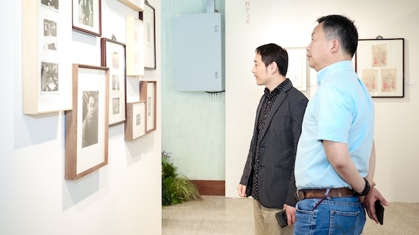 百余件名人书信手迹珍品亮相，《白玉兰盛开——中国人文与科学珍藏展》揭幕